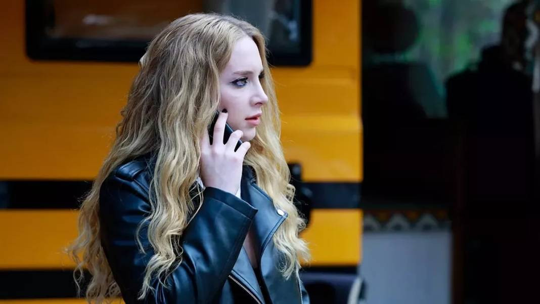 Hudutsuz Sevda’nın Damla’sı Hazal Köseoğlu sete gidemedi. Apar topar hastaneye kaldırıldı - Resim: 7